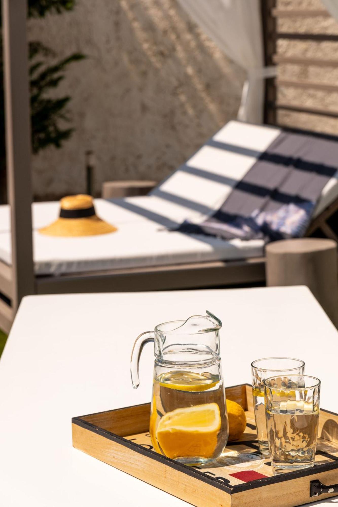 Azzurro Bianco Suites Парос Экстерьер фото